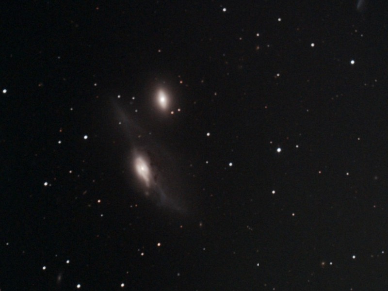 NGC4438 40cmAG IDAS LP2 fok ALccd8L 15x20min WHS 20150421 24 2ndTry cropped